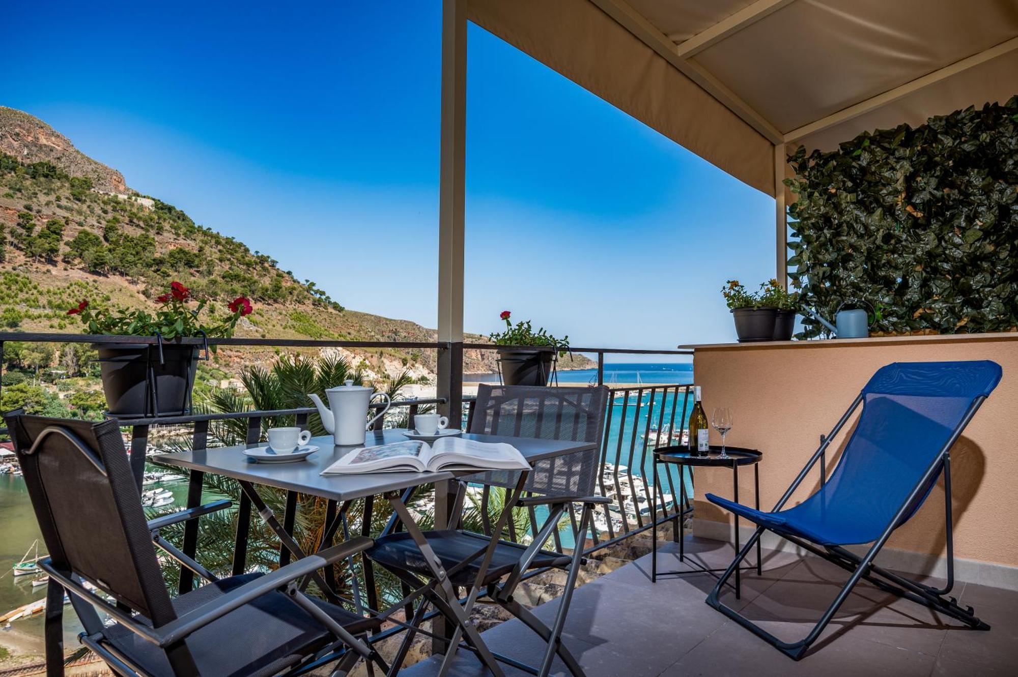 Suite Altamarea "Sea View Studios" Castellammare del Golfo Eksteriør billede